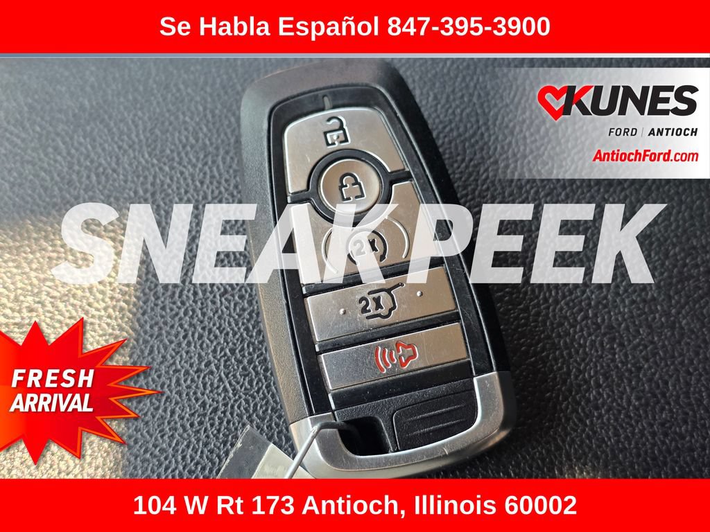Certified 2025 Ford Escape Platinum AWD/4WD image 18
