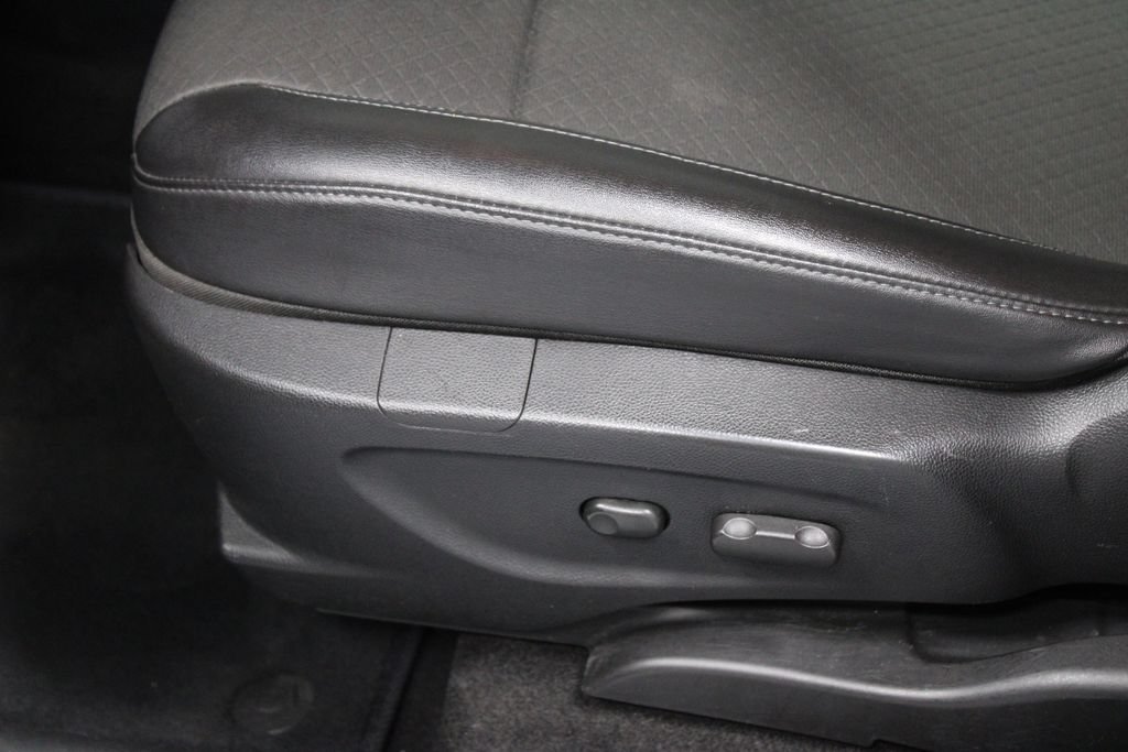 Used 2020 Buick Encore Preferred FWD image 22