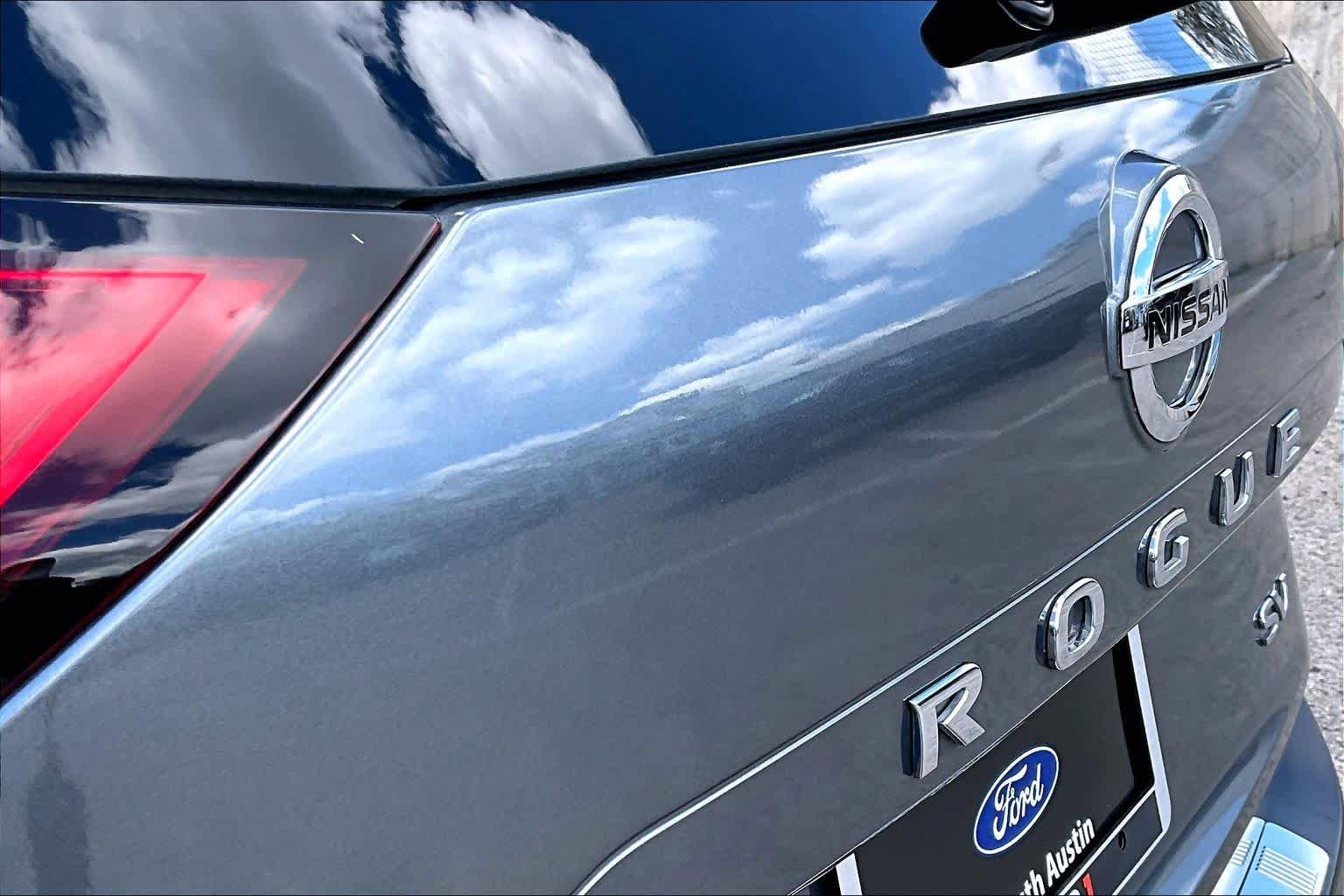 Used 2021 Nissan Rogue SV w/ Premium Package FWD image 10