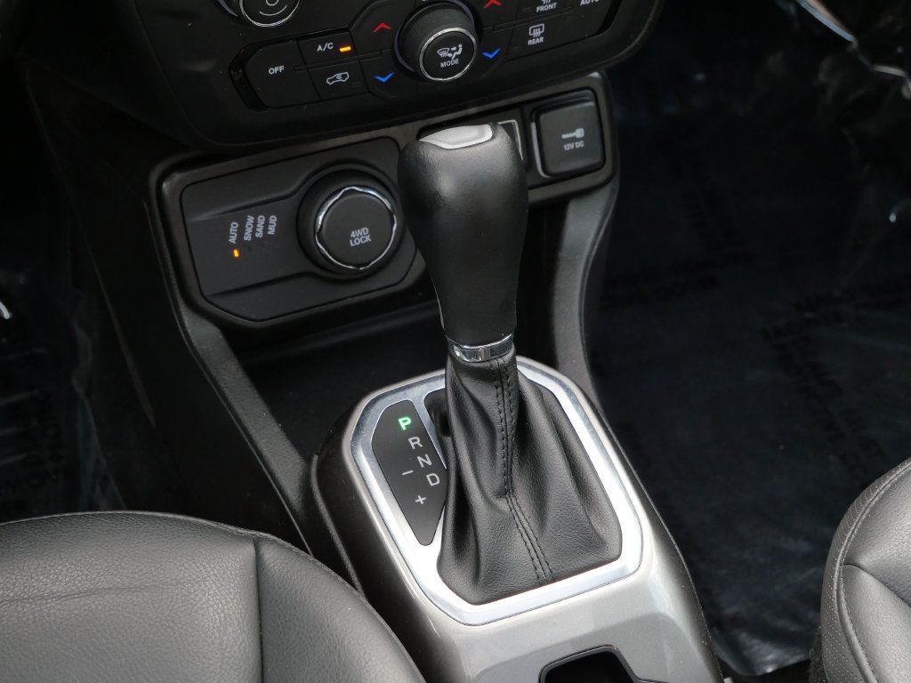 Used 2021 Jeep Renegade Limited w/ Sun & Sound Group AWD/4WD image 19