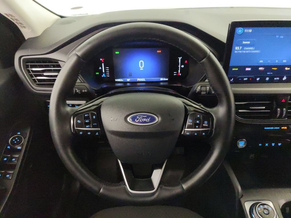 Certified 2024 Ford Escape SE FWD image 10