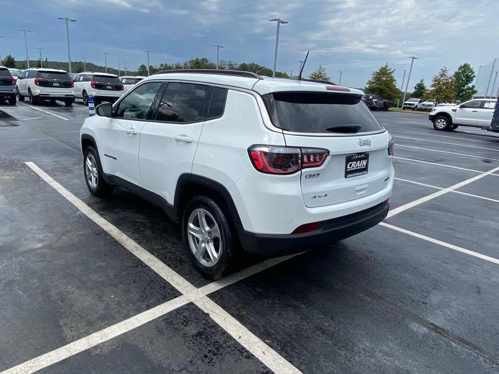 Used 2024 Jeep Compass Latitude AWD/4WD image 5