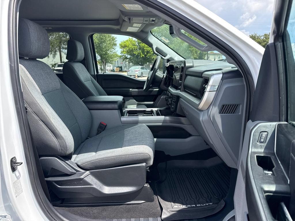 Certified 2024 Ford F250 XLT w/ XLT Premium Package AWD/4WD image 30