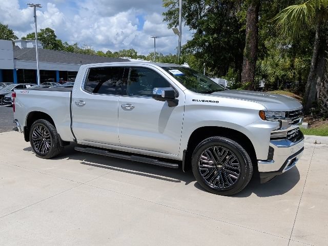 Used 2022 Chevrolet Silverado 1500 LTZ w/ Safety Package II AWD/4WD image 3