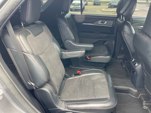 Certified 2025 Ford Explorer ST RWD image 23