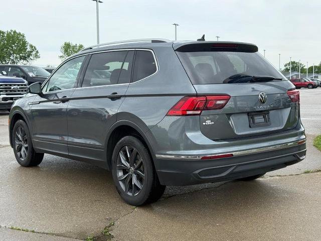 Used 2024 Volkswagen Tiguan SE FWD image 3