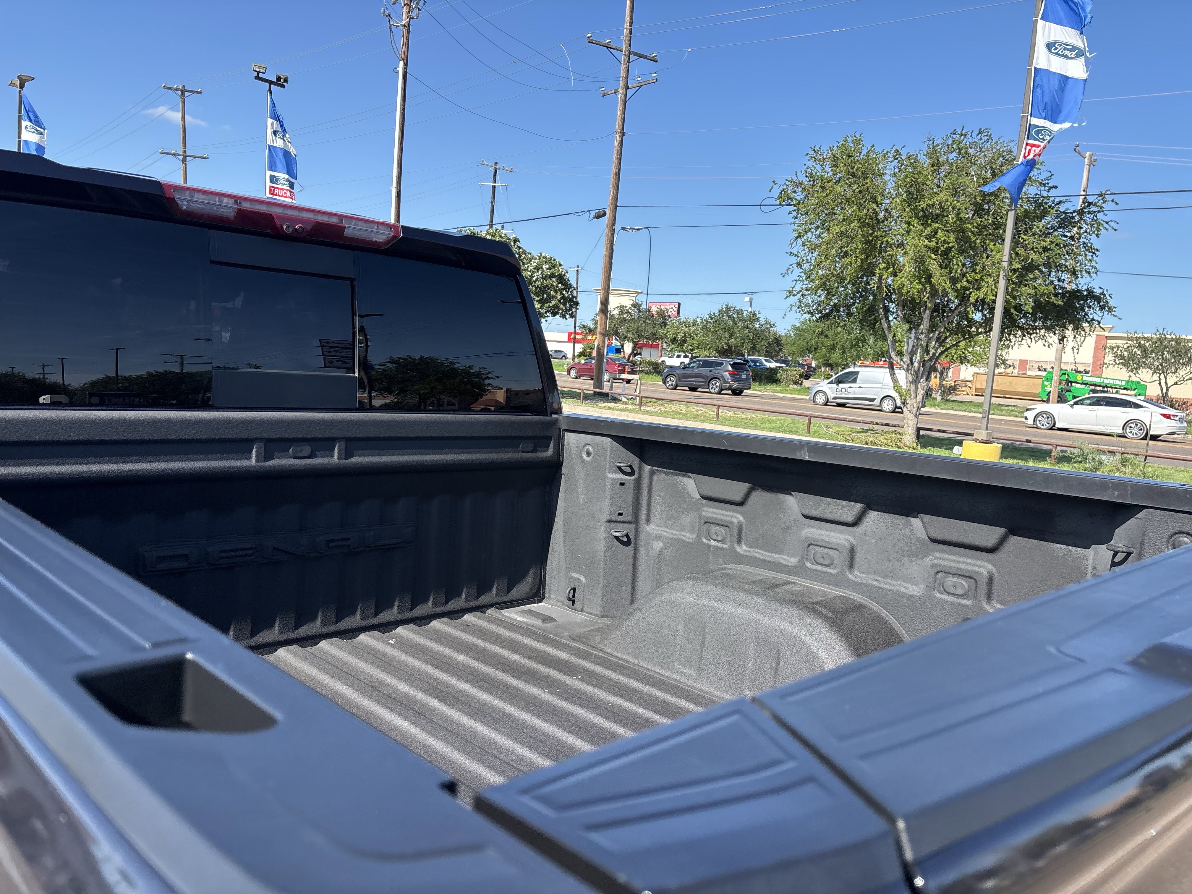 Used 2024 GMC Sierra 1500 Denali Ultimate AWD/4WD image 18