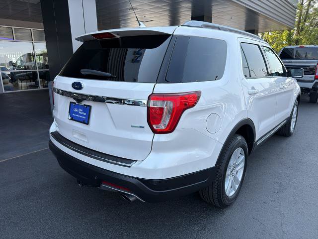 Certified 2018 Ford Explorer XLT w/ Equipment Group 201A AWD/4WD image 11