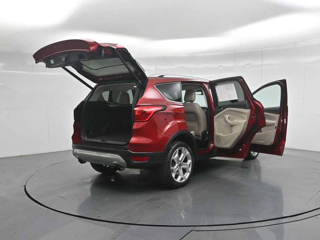 Certified 2019 Ford Escape Titanium image 34