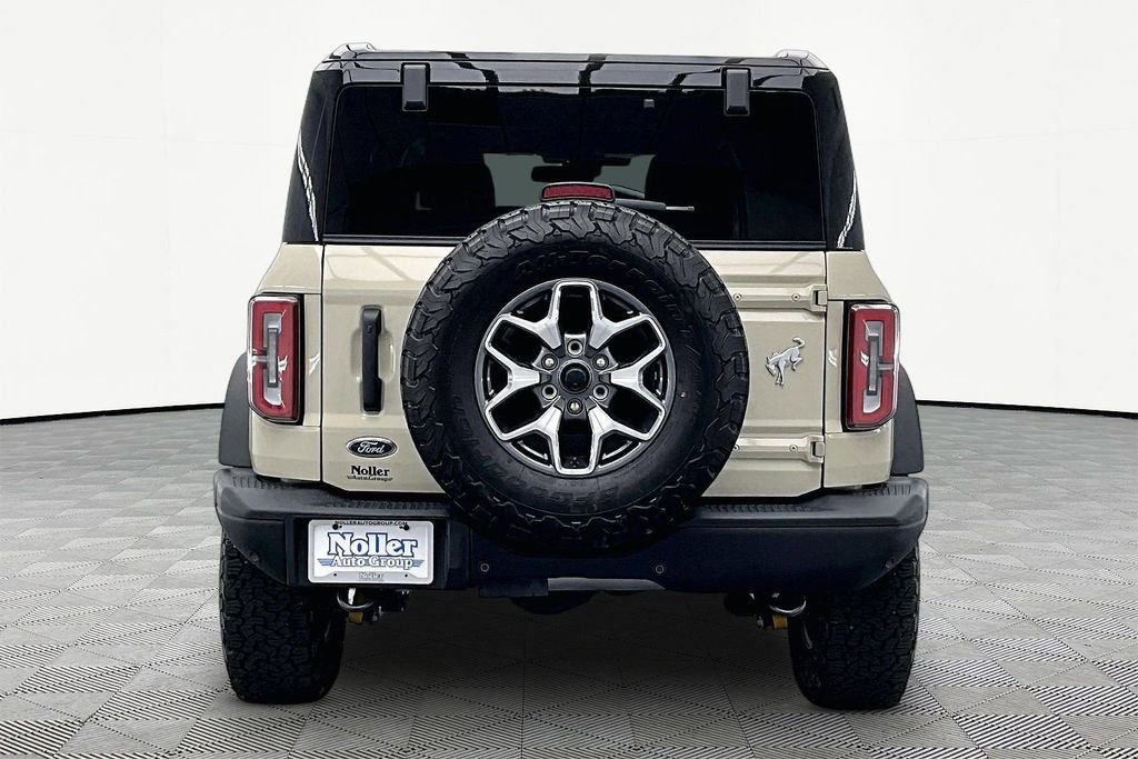 Certified 2025 Ford Bronco Badlands AWD/4WD image 4