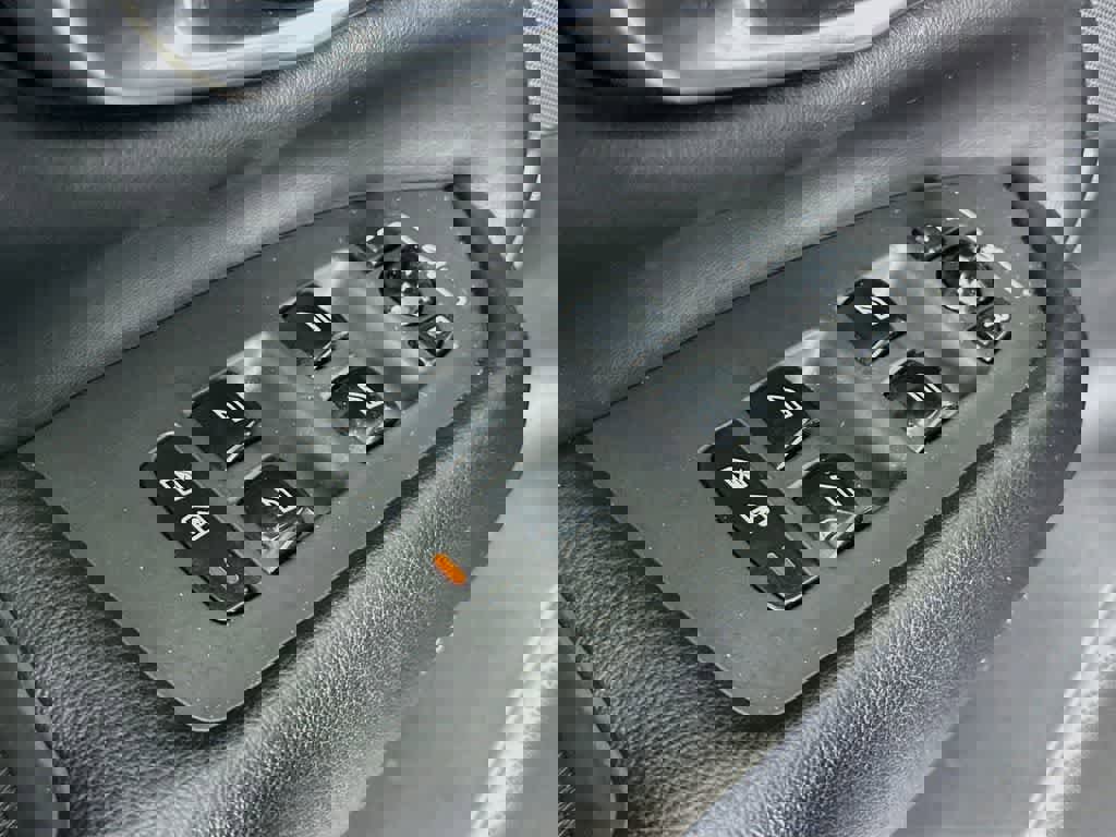 Used 2022 Volvo XC90 T5 Momentum w/ Advanced Package FWD image 28