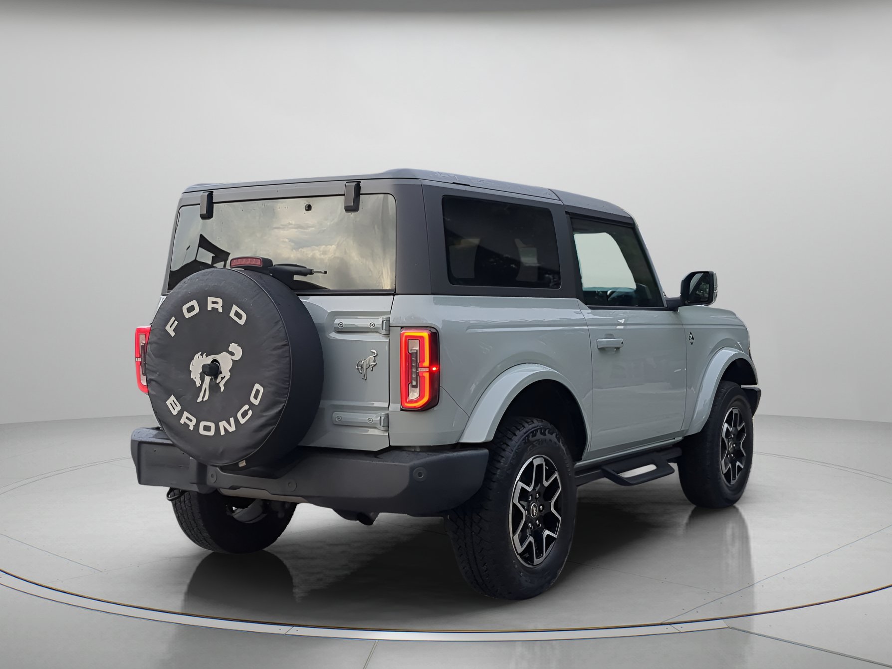 Certified 2023 Ford Bronco Outer Banks AWD/4WD image 40