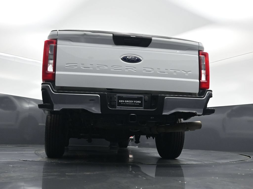 Certified 2023 Ford F250 XL w/ FX4 Off-Road Package AWD/4WD image 48