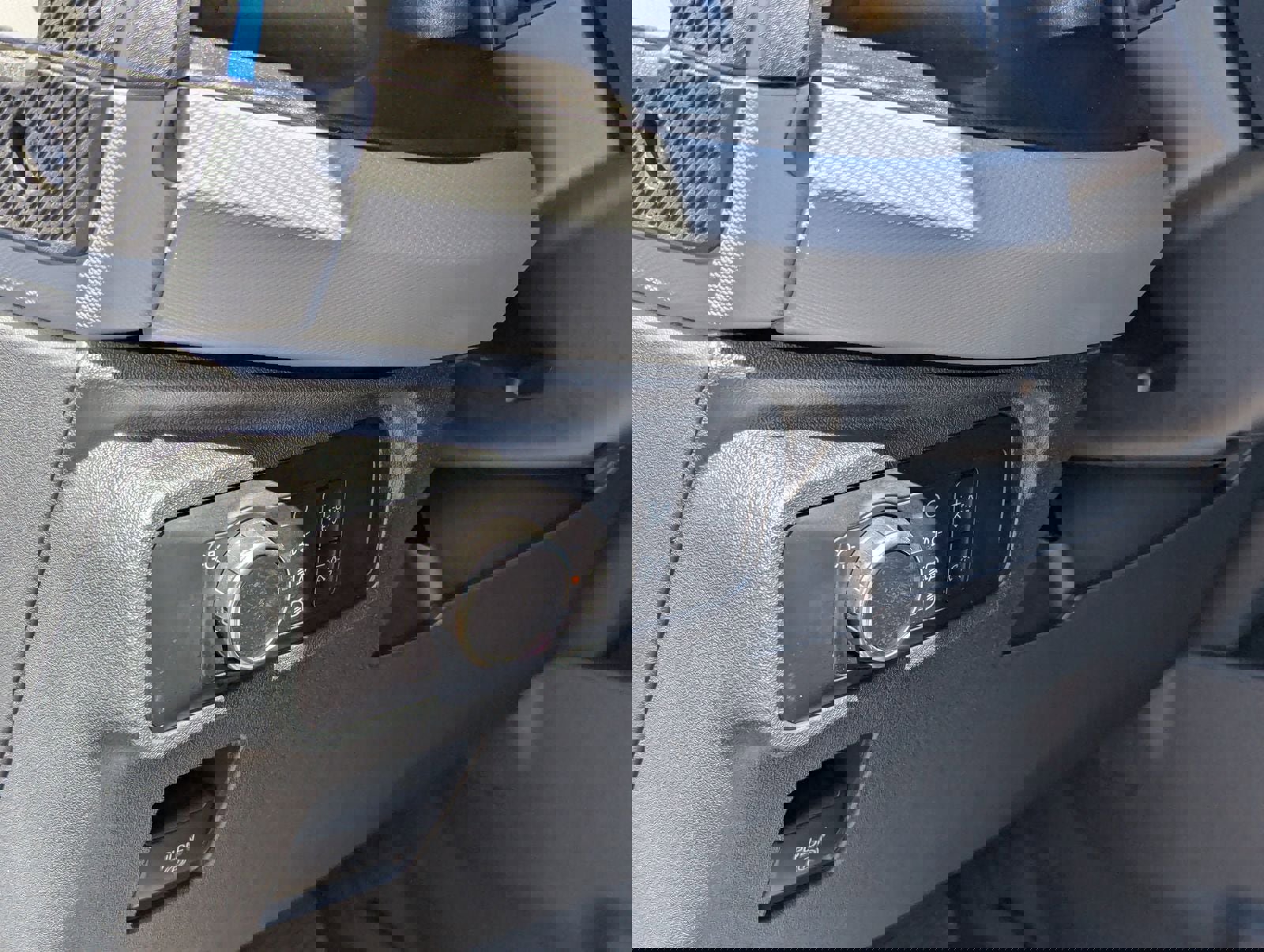 Certified 2023 Ford Bronco Black Diamond image 17