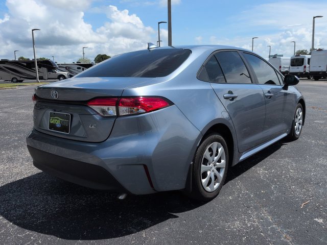 Used 2025 Toyota Corolla LE FWD image 5