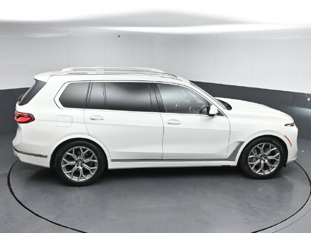 Used 2023 BMW X7 xDrive40i AWD/4WD image 53