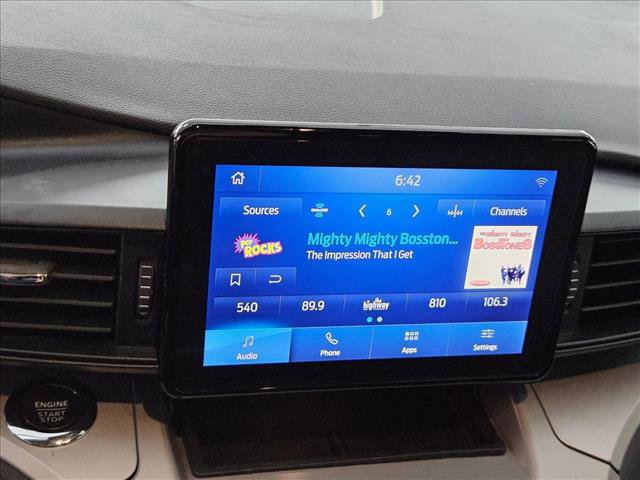 Certified 2023 Ford Explorer XLT RWD image 11