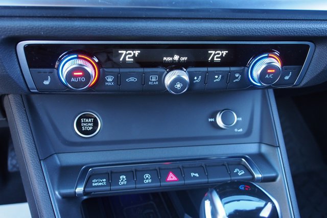 Used 2021 Audi Q3 2.0T Premium Plus w/ Premium Plus Package image 25