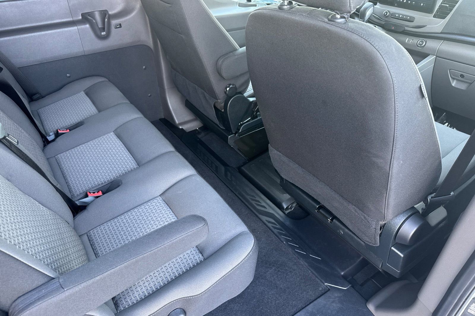 Certified 2022 Ford Transit 350 XLT image 13