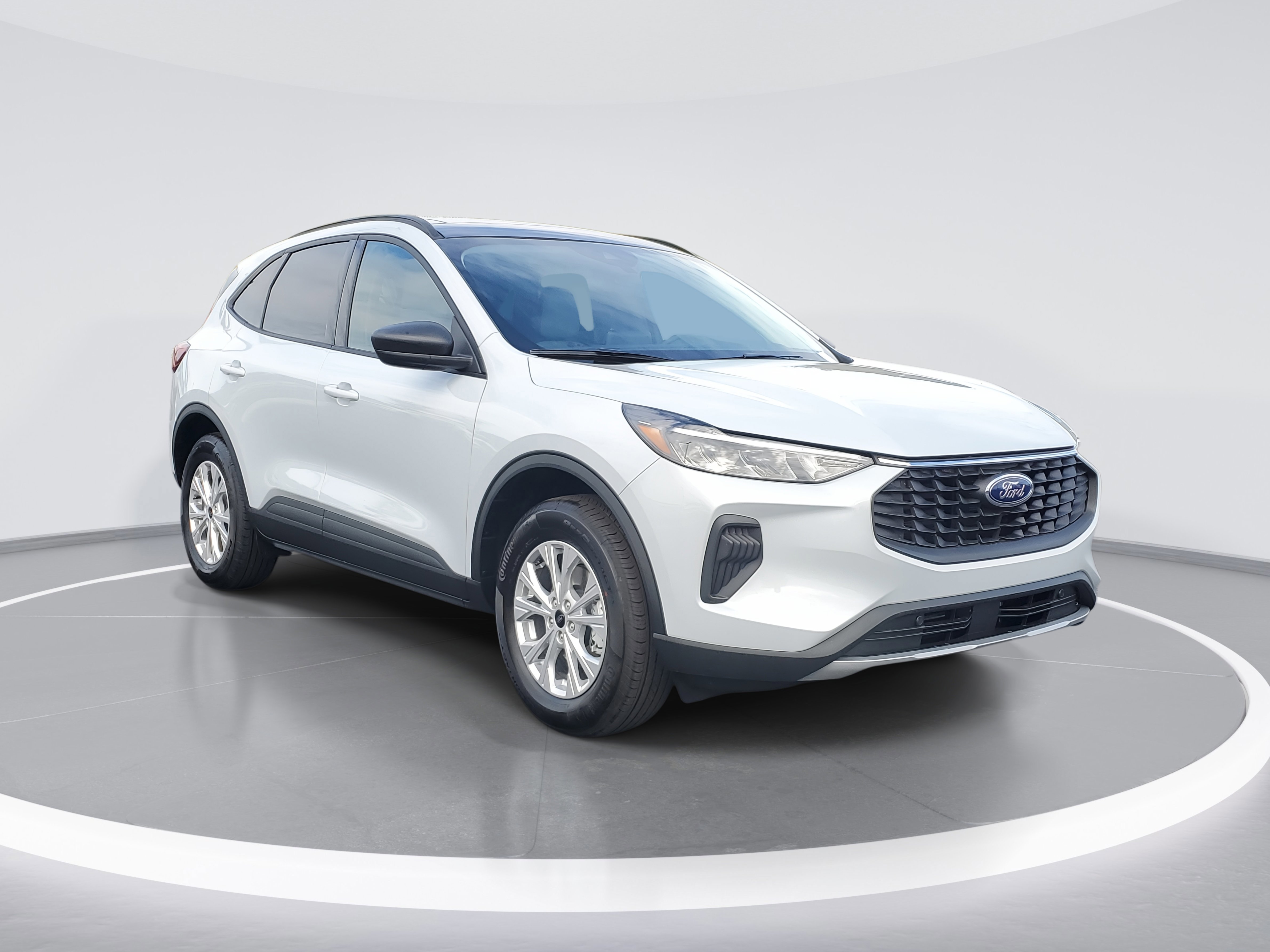 Certified 2026 Ford Escape Active w/ Cold Weather Package image 4