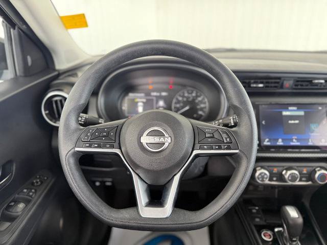 Used 2024 Nissan Kicks SV w/ Interior Electronics Package FWD image 13