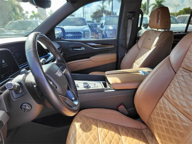 Used 2023 Cadillac Escalade ESV Premium Luxury w/ Performance Package image 27