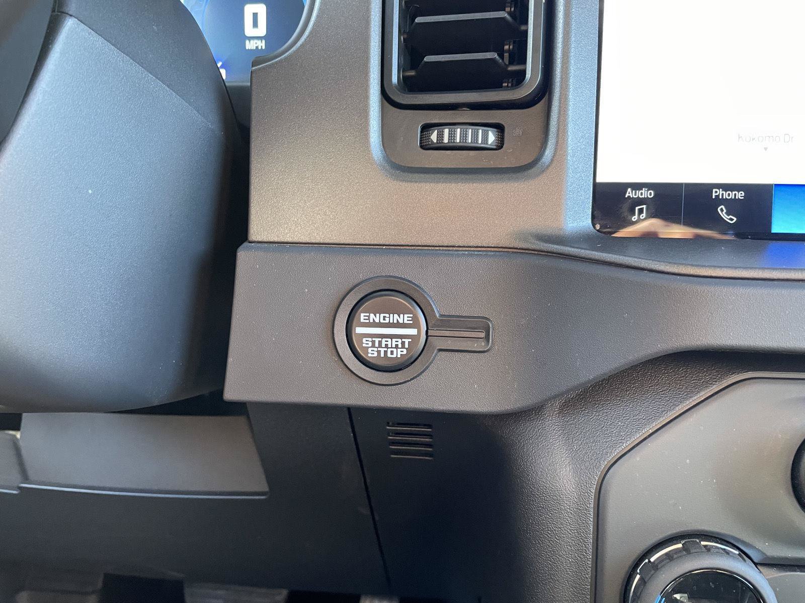 Certified 2025 Ford Bronco Badlands AWD/4WD image 26