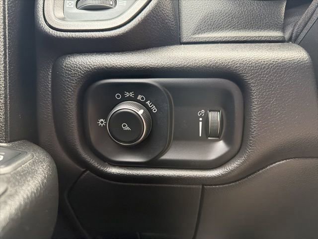 Used 2023 RAM 2500 Tradesman AWD/4WD image 23