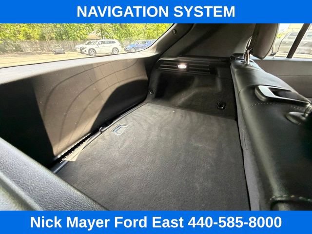 Used 2025 Cadillac XT4 Premium Luxury AWD/4WD image 32