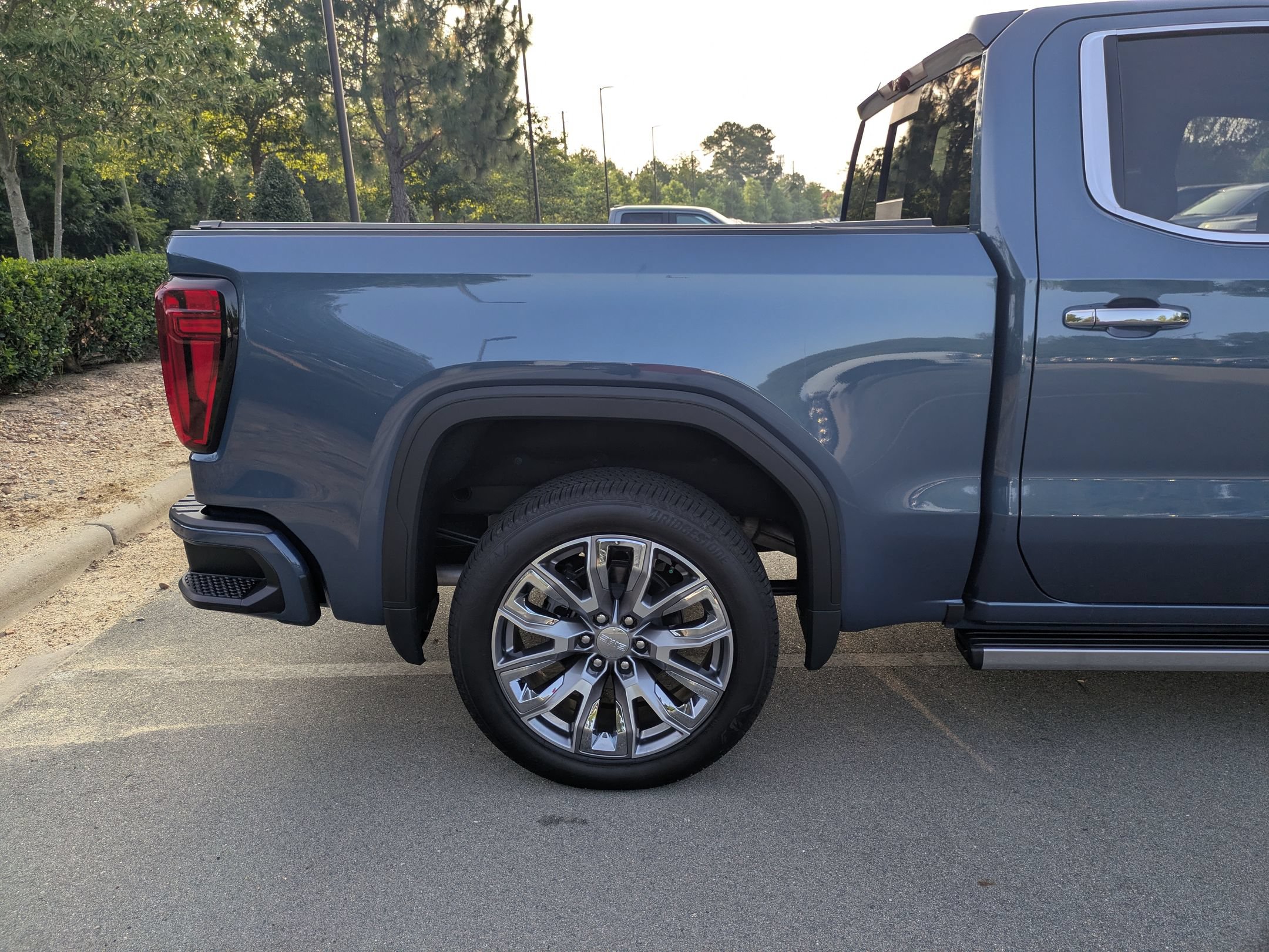 Used 2026 GMC Sierra 1500 Denali w/ Denali Reserve Package AWD/4WD image 38