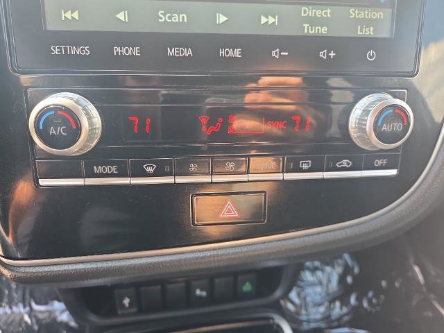 Used 2020 Mitsubishi Outlander SEL AWD/4WD image 27
