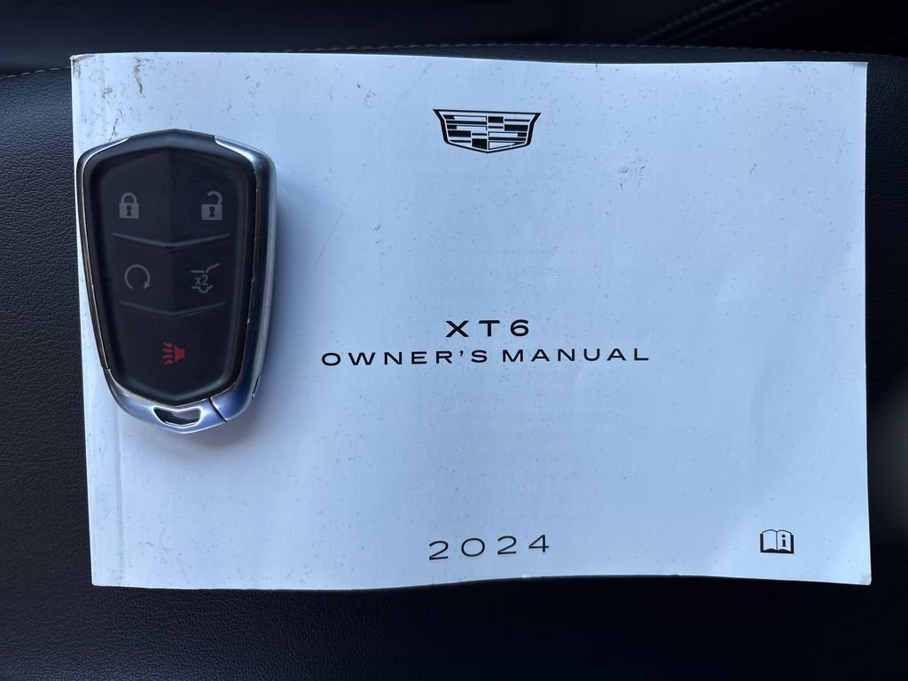 Used 2024 Cadillac XT6 Luxury AWD/4WD image 23