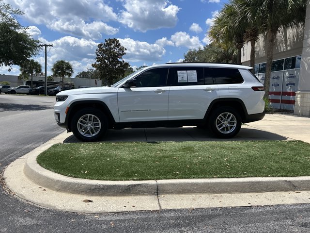 Used 2025 Jeep Grand Cherokee L Laredo w/ Luxury Tech Group I RWD image 11