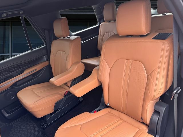 Certified 2023 Ford Expedition Platinum AWD/4WD image 13