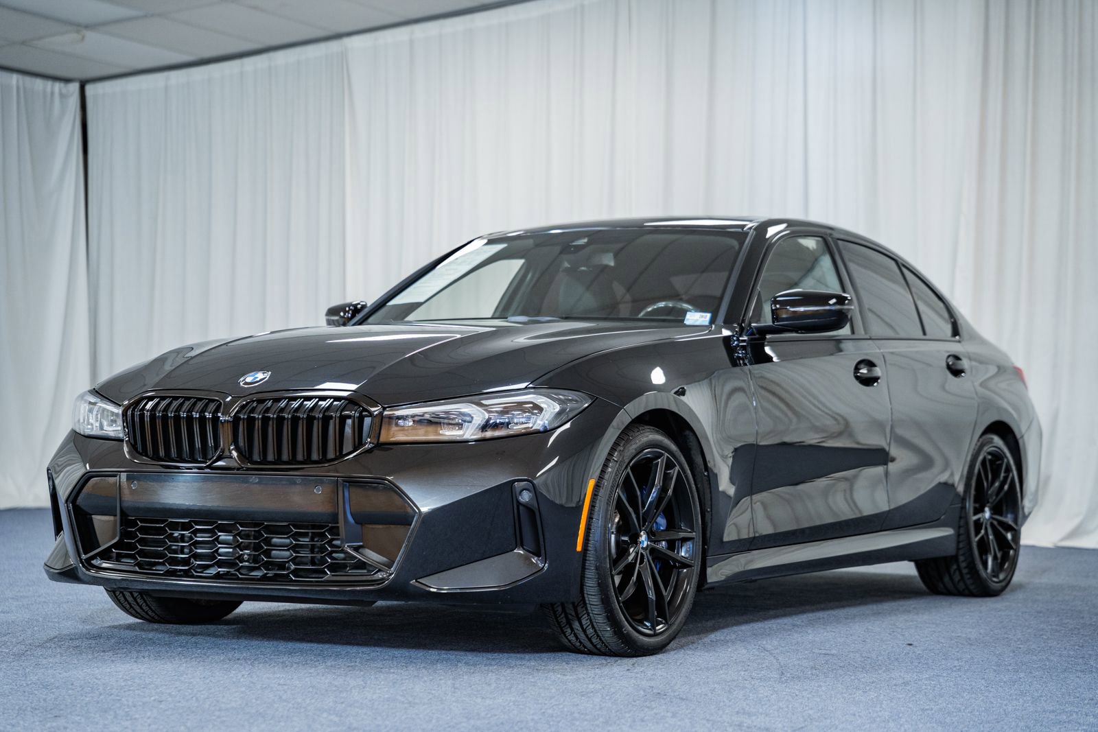 Used 2023 BMW 330i xDrive Sedan w/ M Sport Package image 3