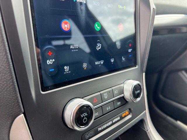 Certified 2024 Ford Edge ST-Line AWD/4WD image 14