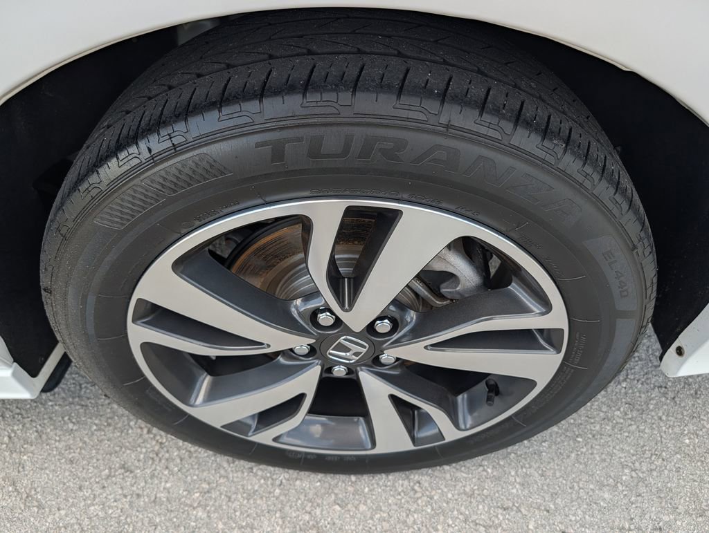 Used 2024 Honda Odyssey Touring image 34