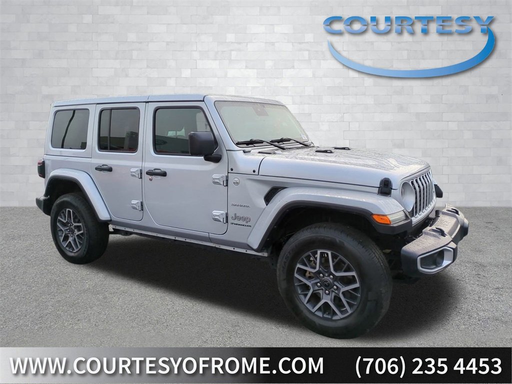 Used 2024 Jeep Wrangler Sahara image 7