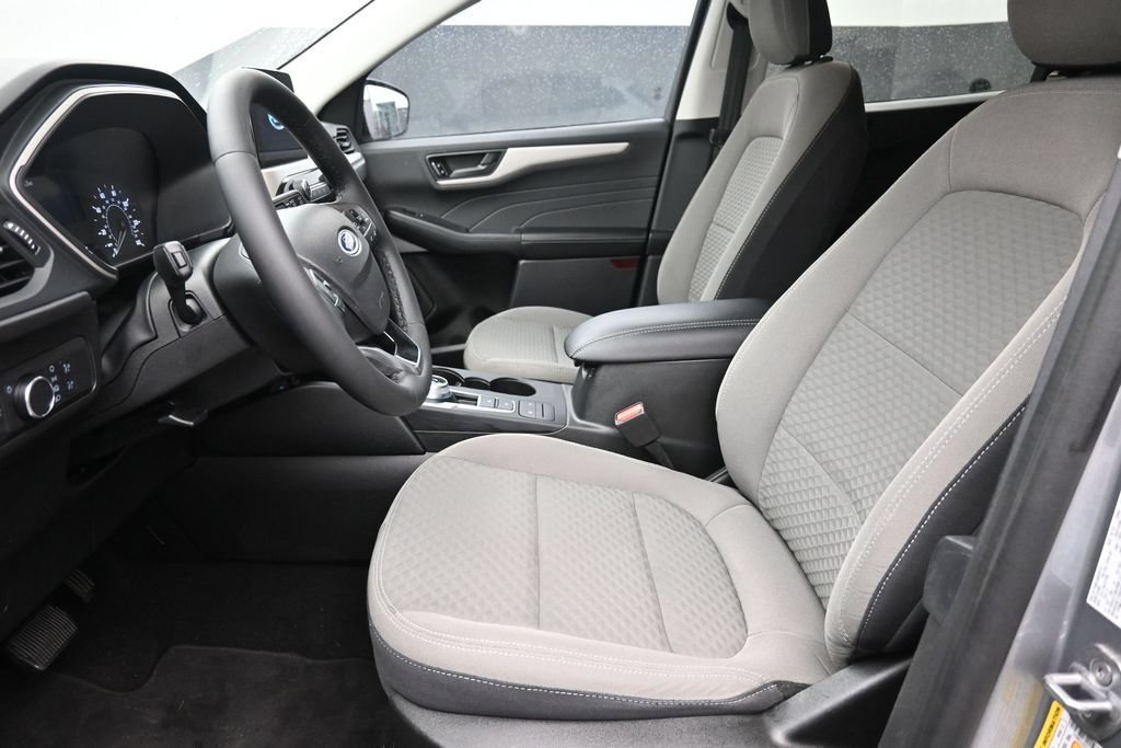 Certified 2022 Ford Escape SE w/ SE Sport Appearance Package FWD image 19
