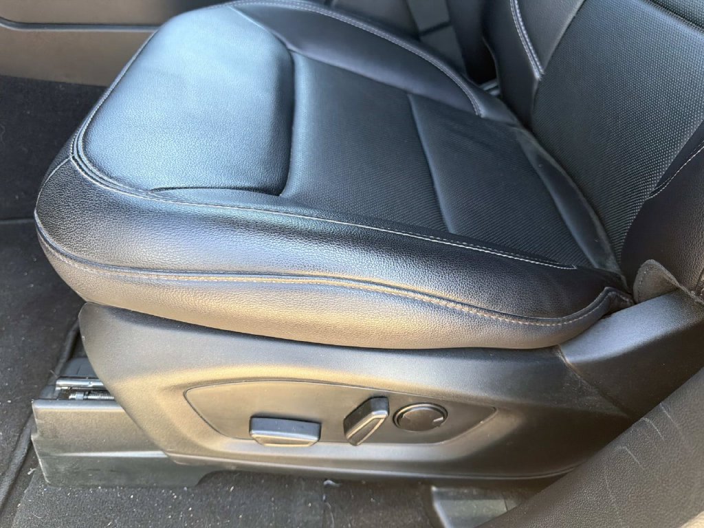 Certified 2023 Ford Explorer Limited w/ Limited Technology Package RWD image 20