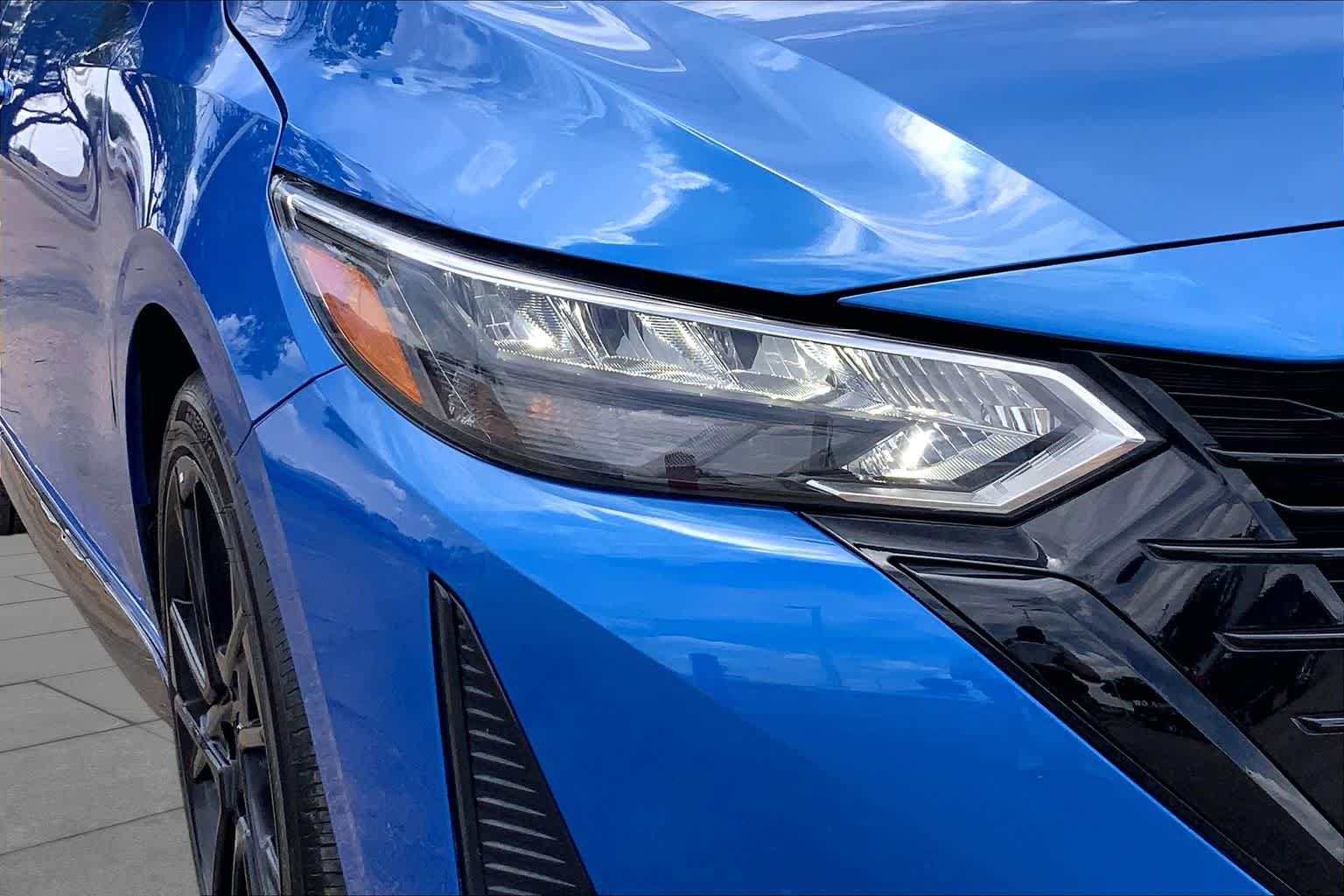 Used 2025 Nissan Sentra SR w/ Midnight Edition FWD image 28