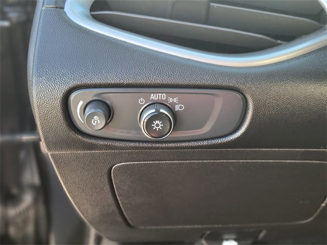 Used 2025 Chevrolet Malibu LT image 21