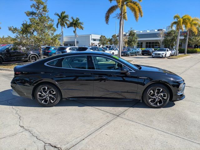 Used 2024 Hyundai Sonata SEL image 3