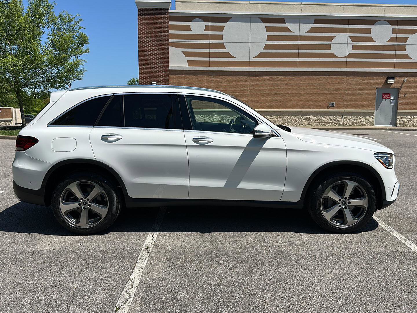 Used 2021 Mercedes-Benz GLC 300 4MATIC image 6