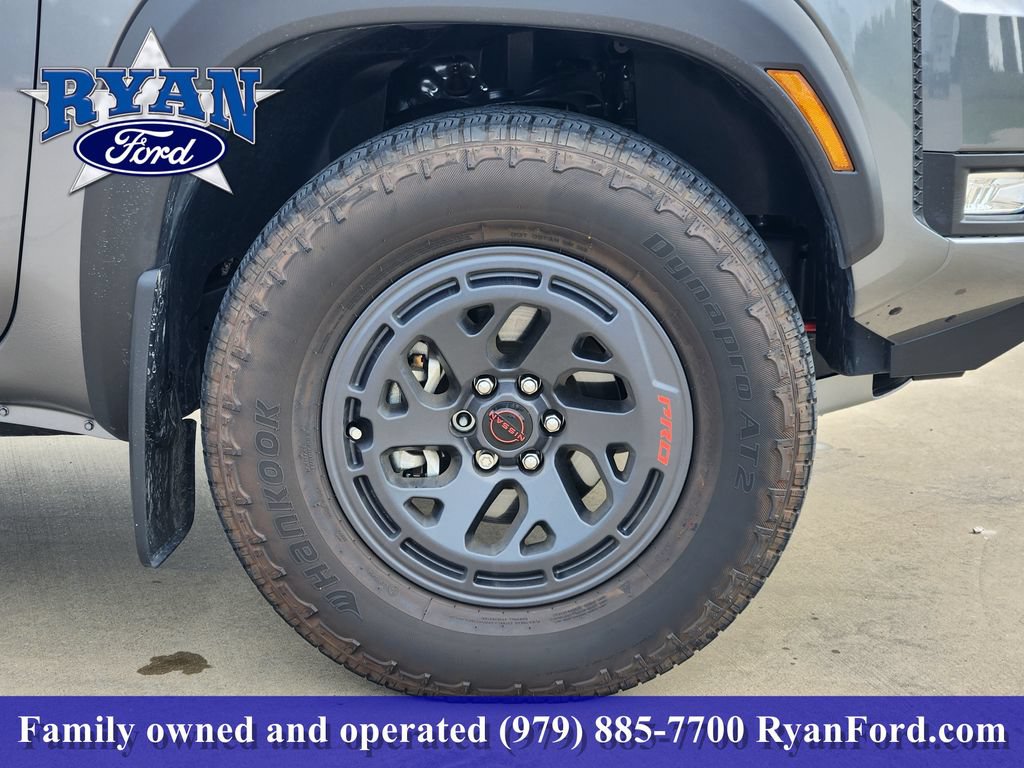 Used 2025 Nissan Frontier PRO-4X AWD/4WD image 7