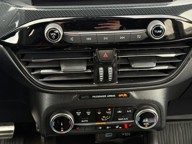 Certified 2023 Ford Escape ST-Line image 11