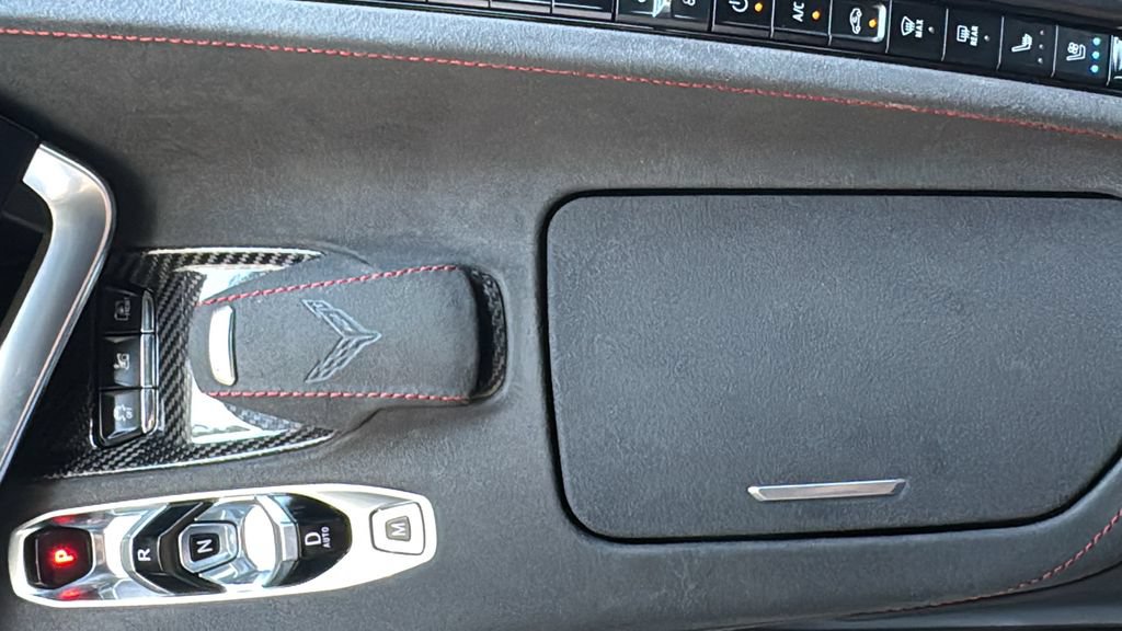 Used 2022 Chevrolet Corvette Stingray Premium Cpe w/ Z51 Performance Package RWD image 15