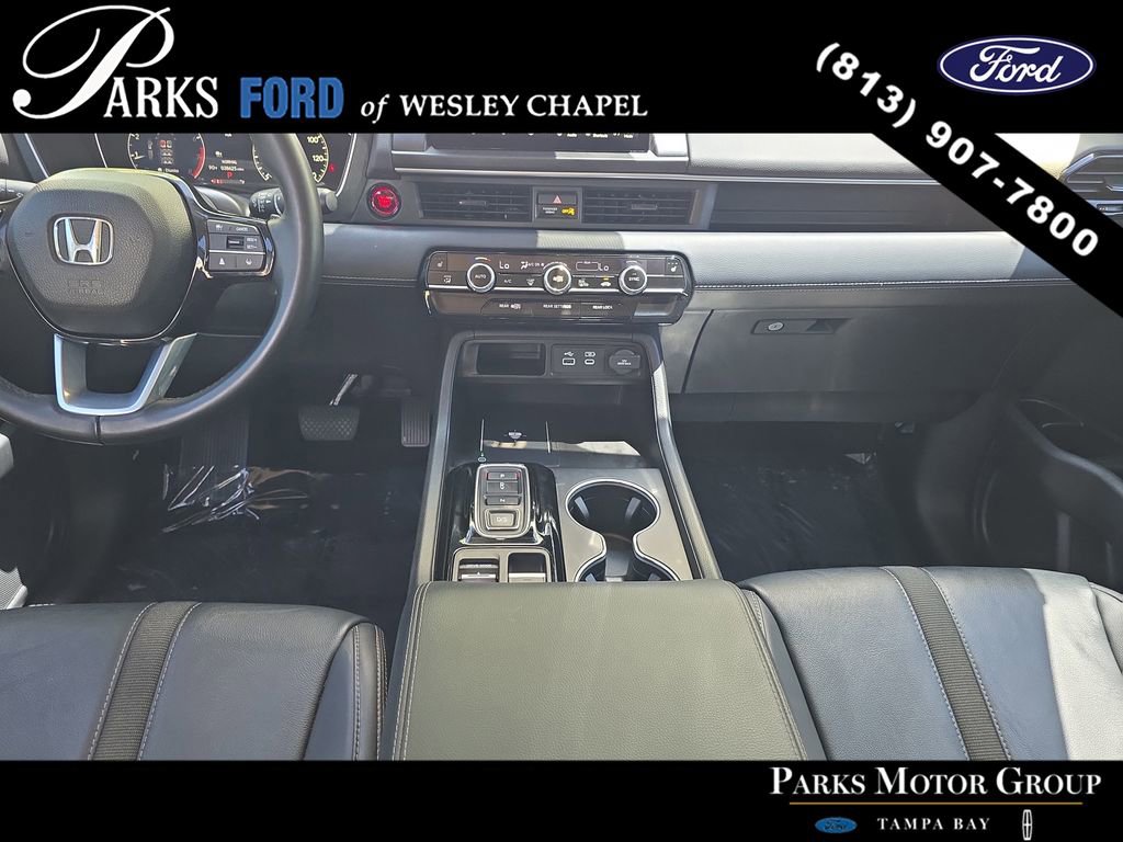 Used 2023 Honda Pilot Touring image 13