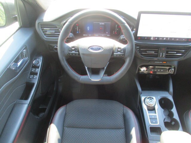 Certified 2023 Ford Escape ST-Line w/ Tech Pack #1 AWD/4WD image 7