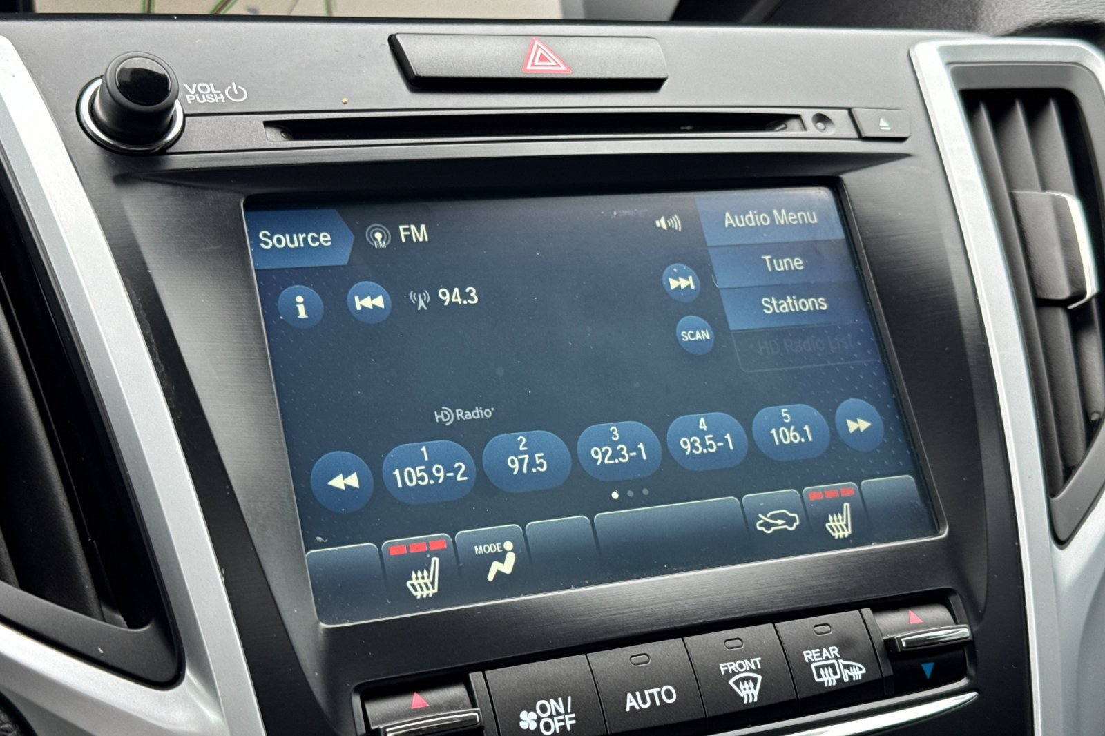 Used 2019 Acura TLX 3.5L Advance Pkg image 18